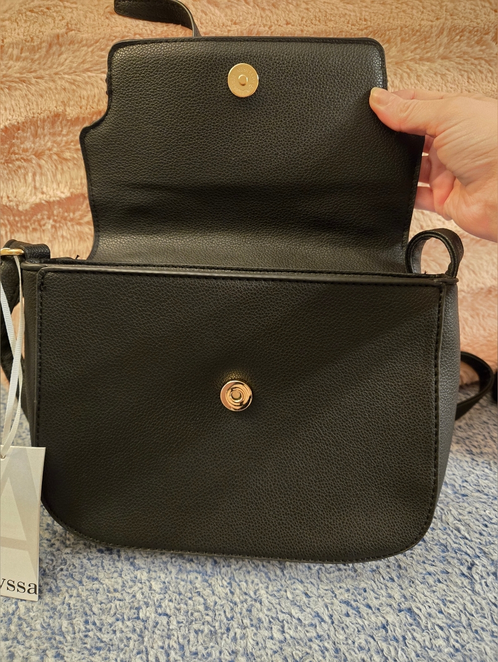 Alyssa Vegan Leather Black Crossbody Bag NWT - Picture 4 of 8